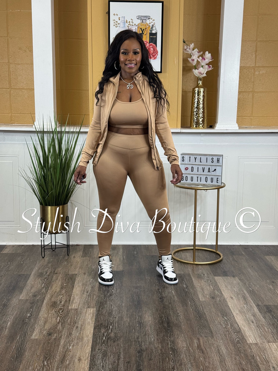 Sporty Girl 4 Piece Active Set (Khaki)