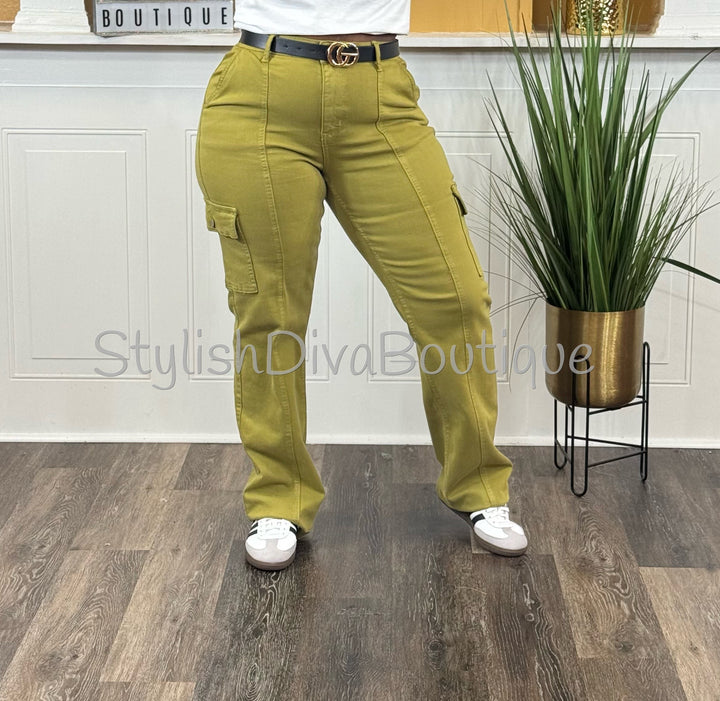 The Assignment Cargo Pants up to 24W (Matcha)