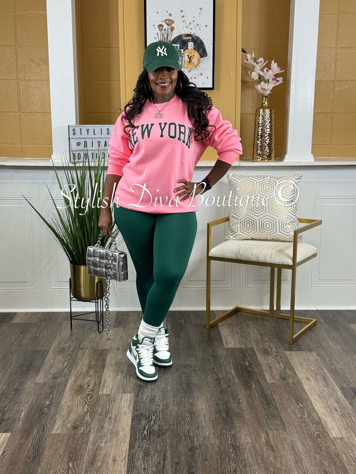 New York Oversized Sweatshirt & Leggings Set (Bright Pink/Dk Green Print)