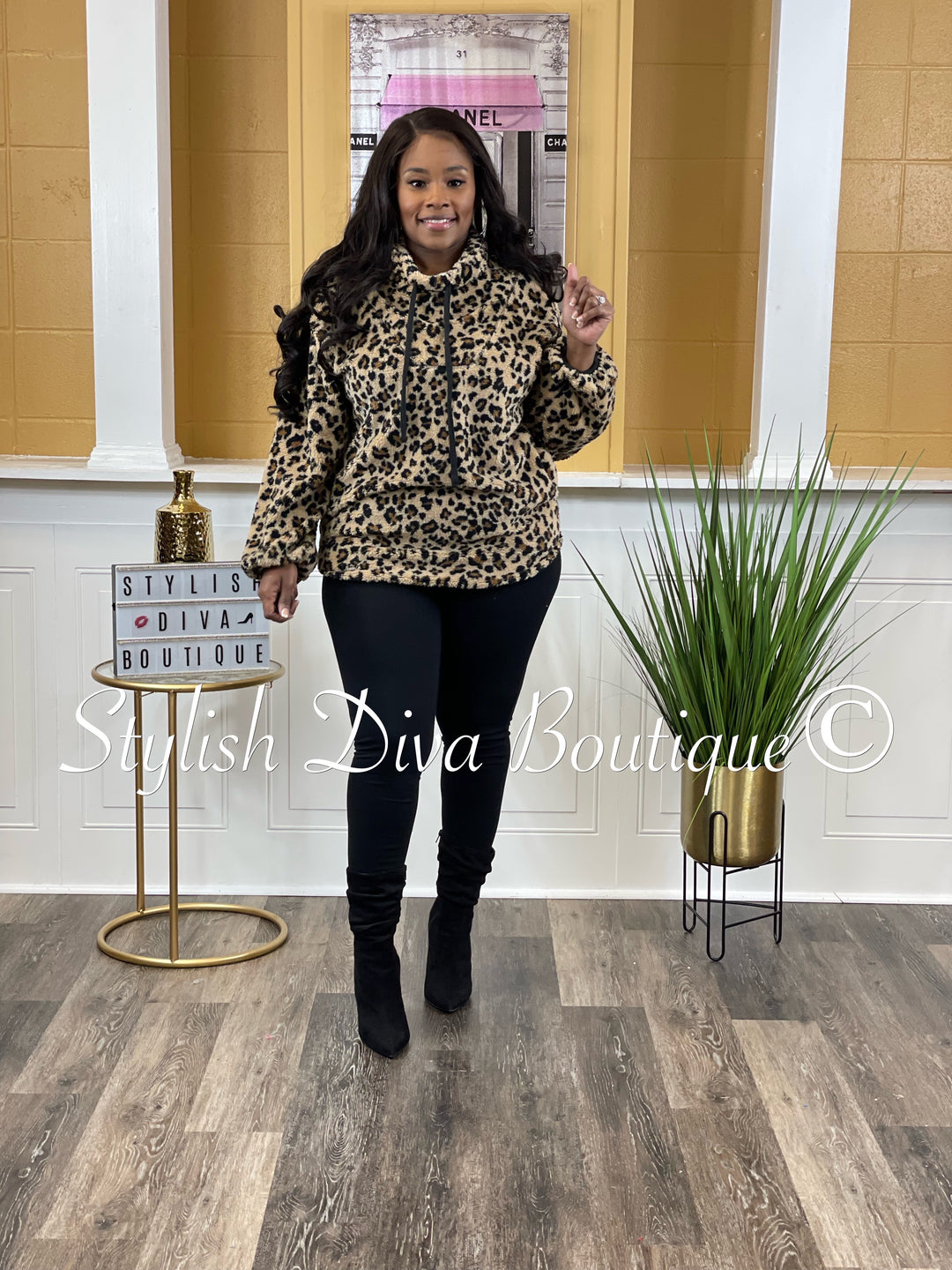 Printed Faux Fur Pullover Top (Leopard Print)