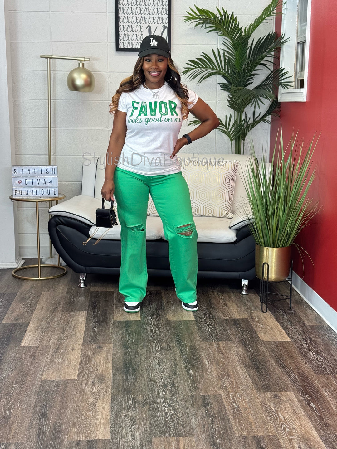 FAVOR looks good on me Graphic Tee (Green Print)