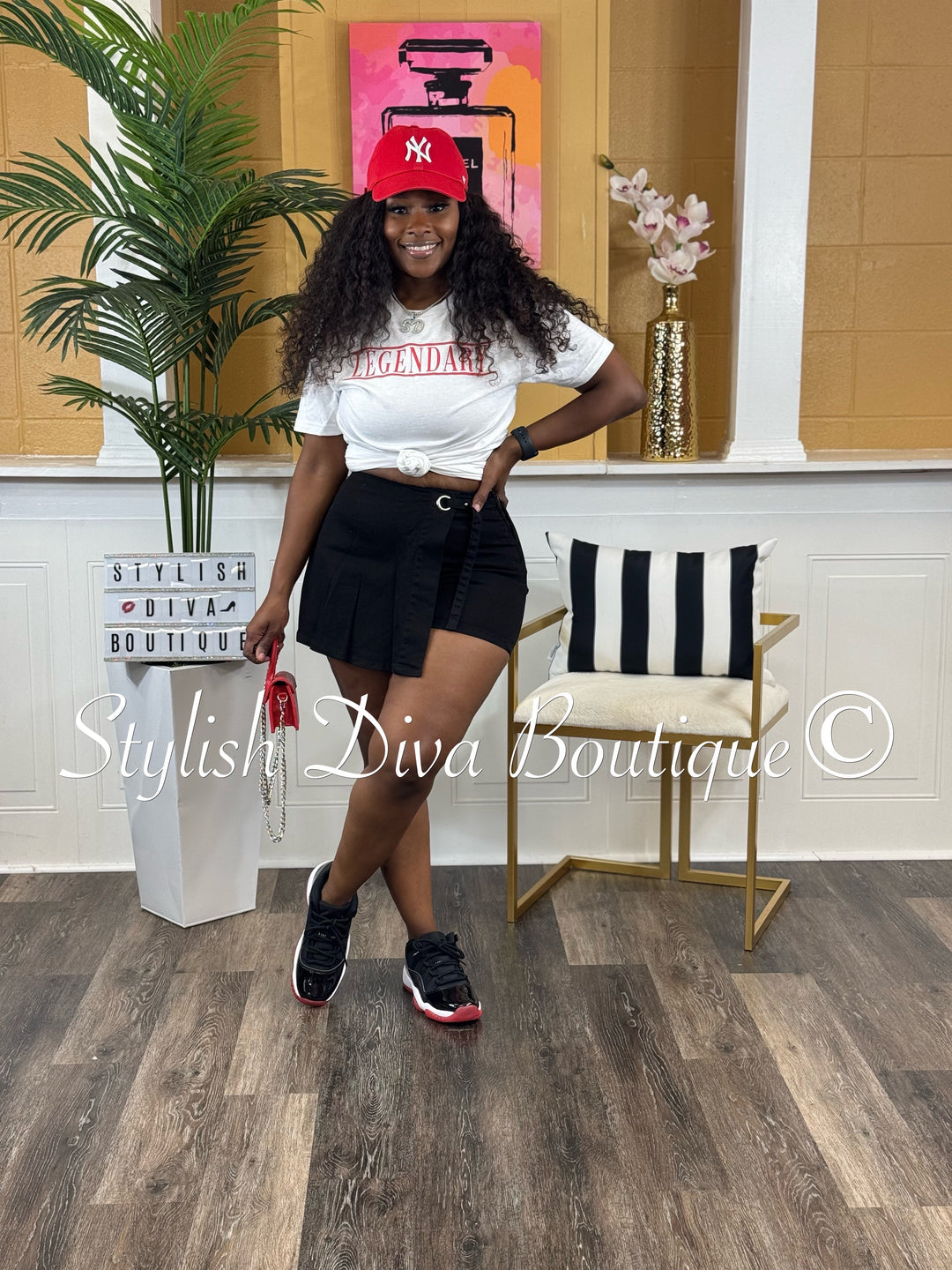 LEGENDARY T-Shirt (Red Print)