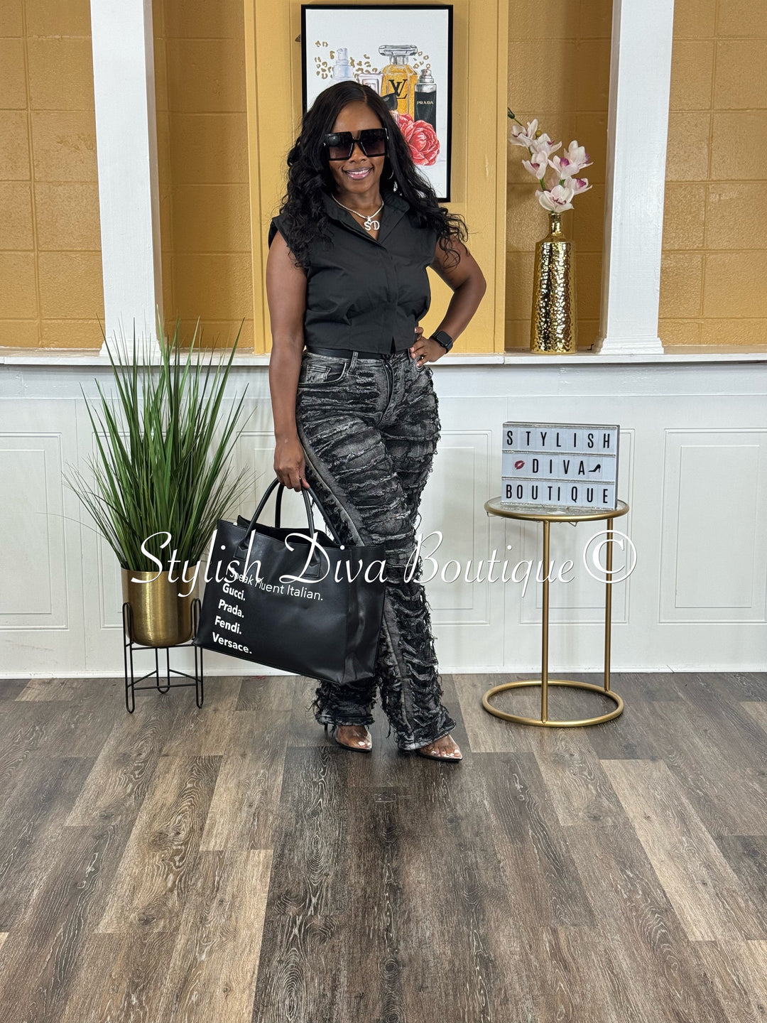 Power Trip Sleeveless Crop Top (Black)