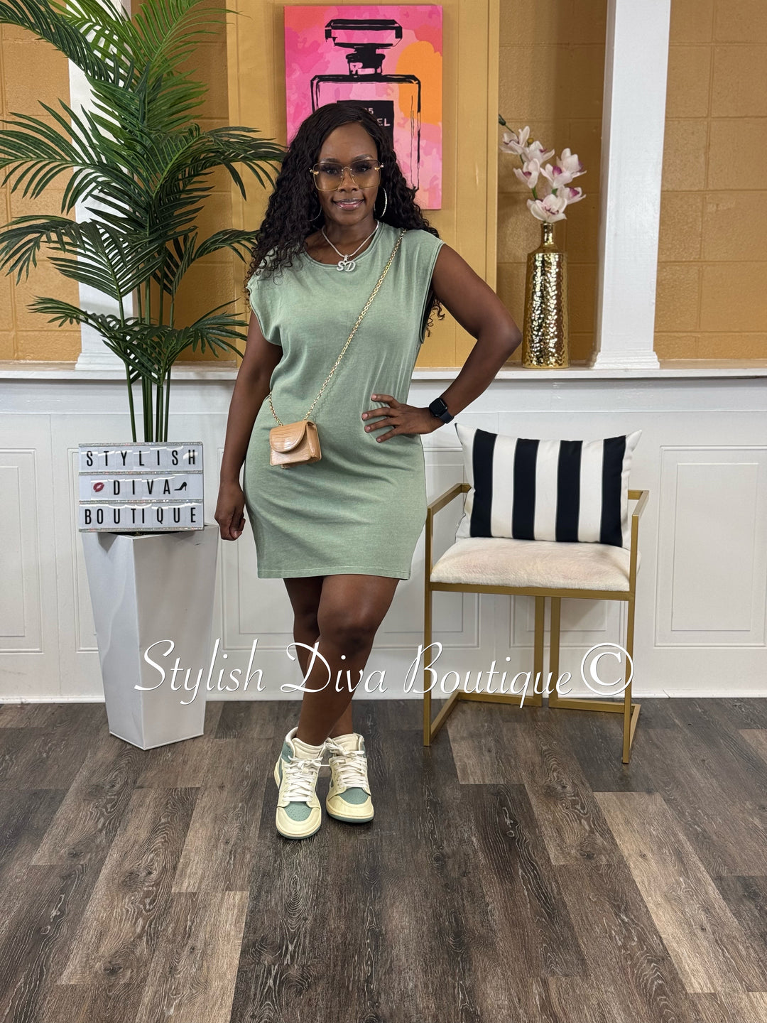 Mia Sleeveless Dress (Sage Green)