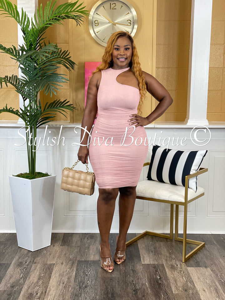 Bold Cut Dress (Blush Pink)