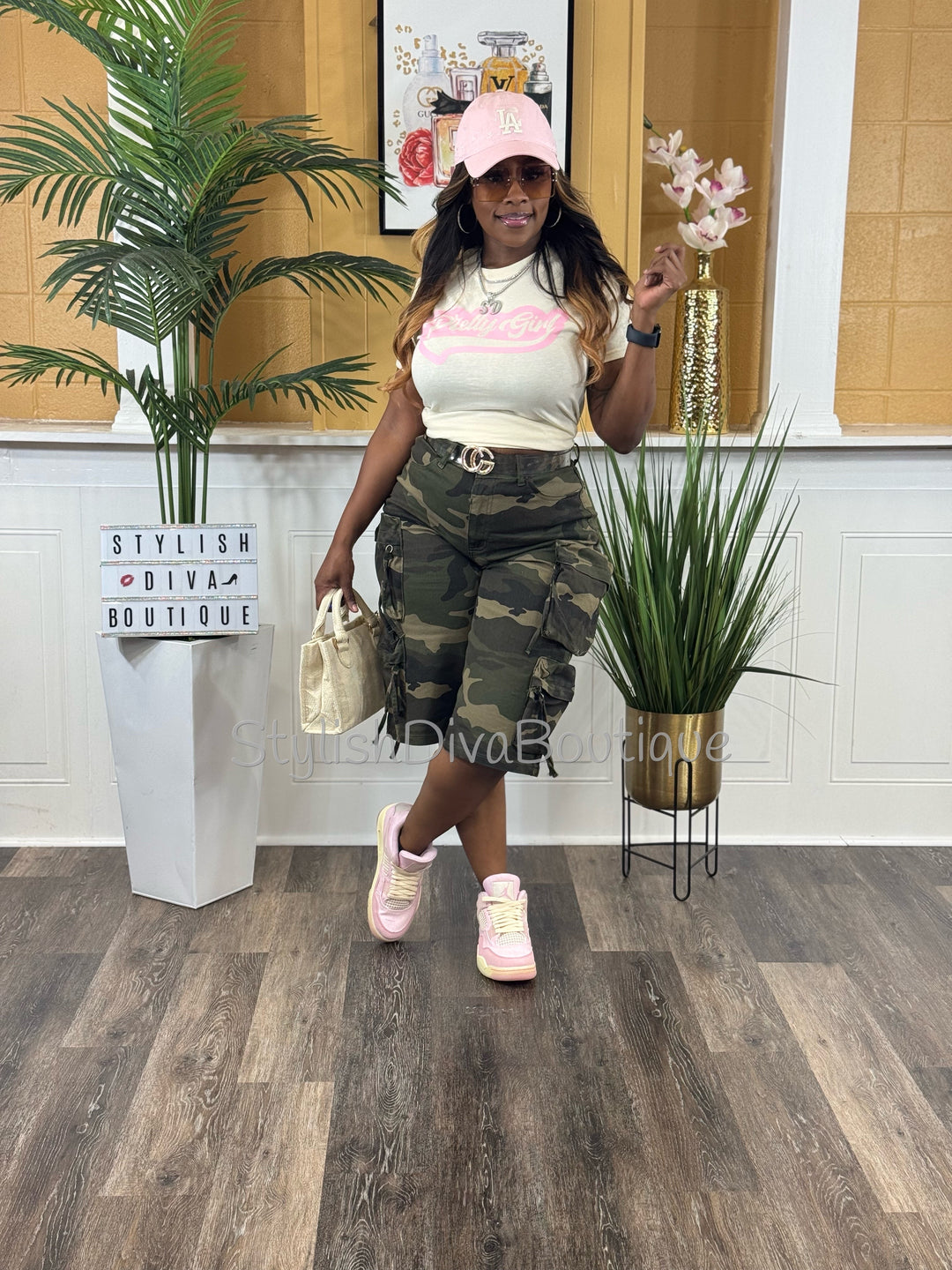 Pretty Girl T-Shirt (Pink Print)