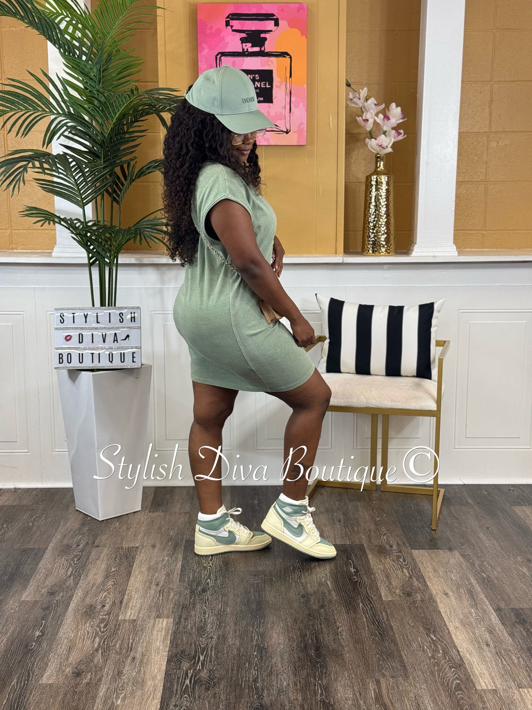 Mia Sleeveless Dress (Sage Green)