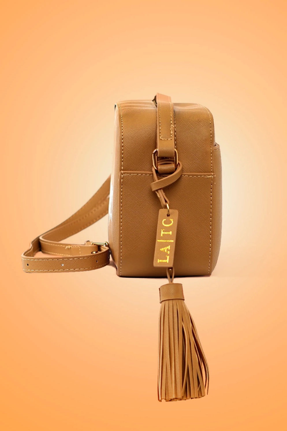 Favorite Daughter Boxy Bag (Camel)