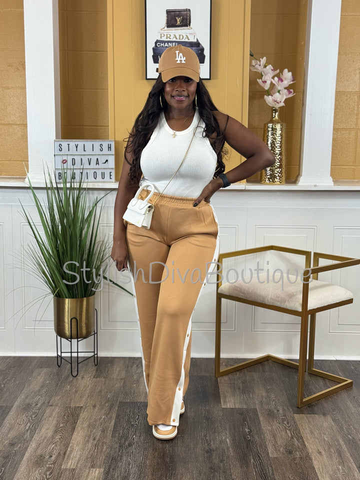 Snap Decision Wide Leg Pants (Praline/Cream)