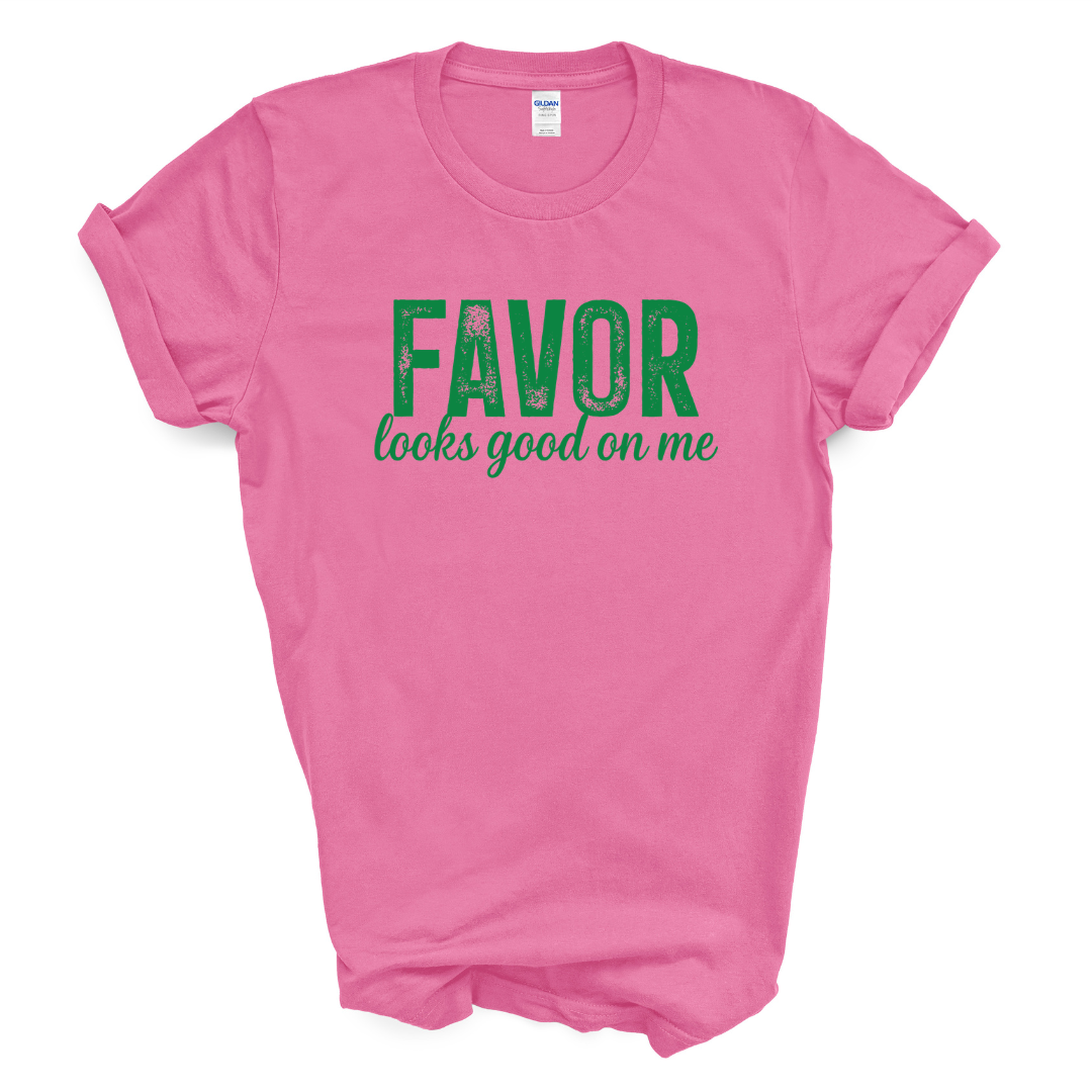 FAVOR looks good on me Graphic Tee (Green Print)